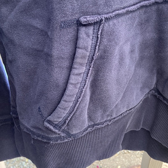 Pacific Tigers Navy Blue Pullover Hoodie - Picture 7 of 10